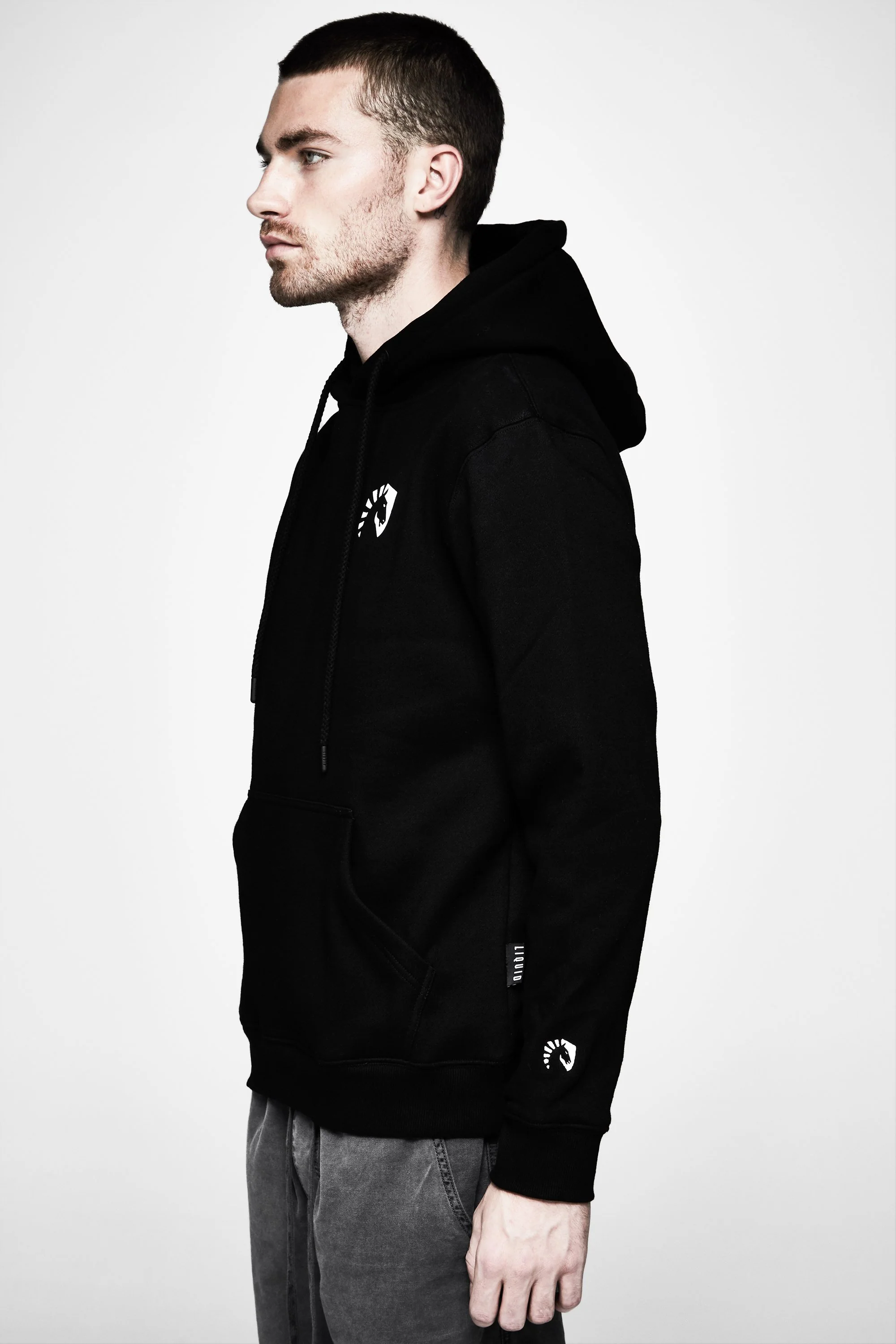 TL CORE PULLOVER HOODIE BLACK - Image 2