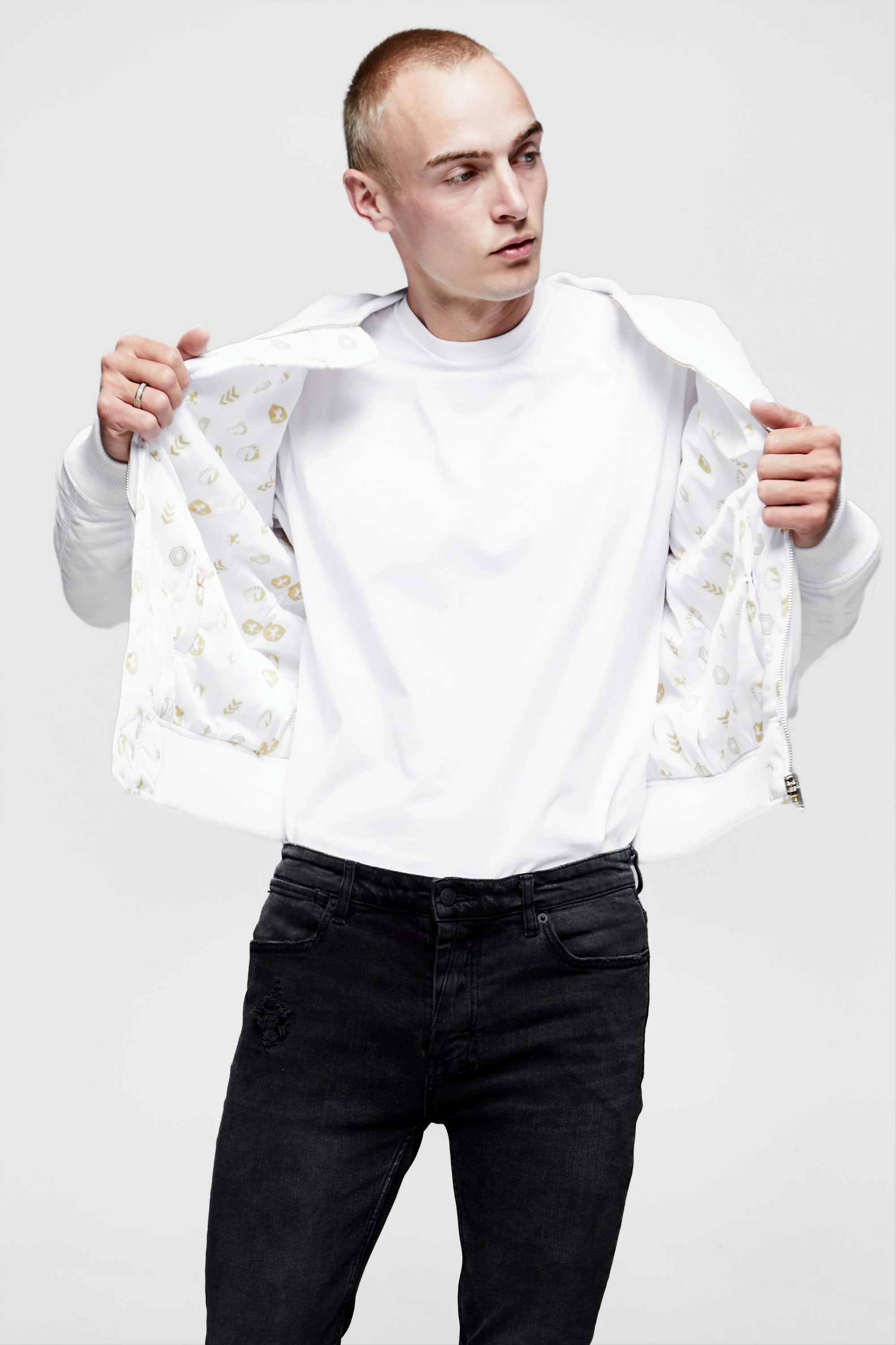 LEGACY REVERSIBLE BOMBER - Image 7
