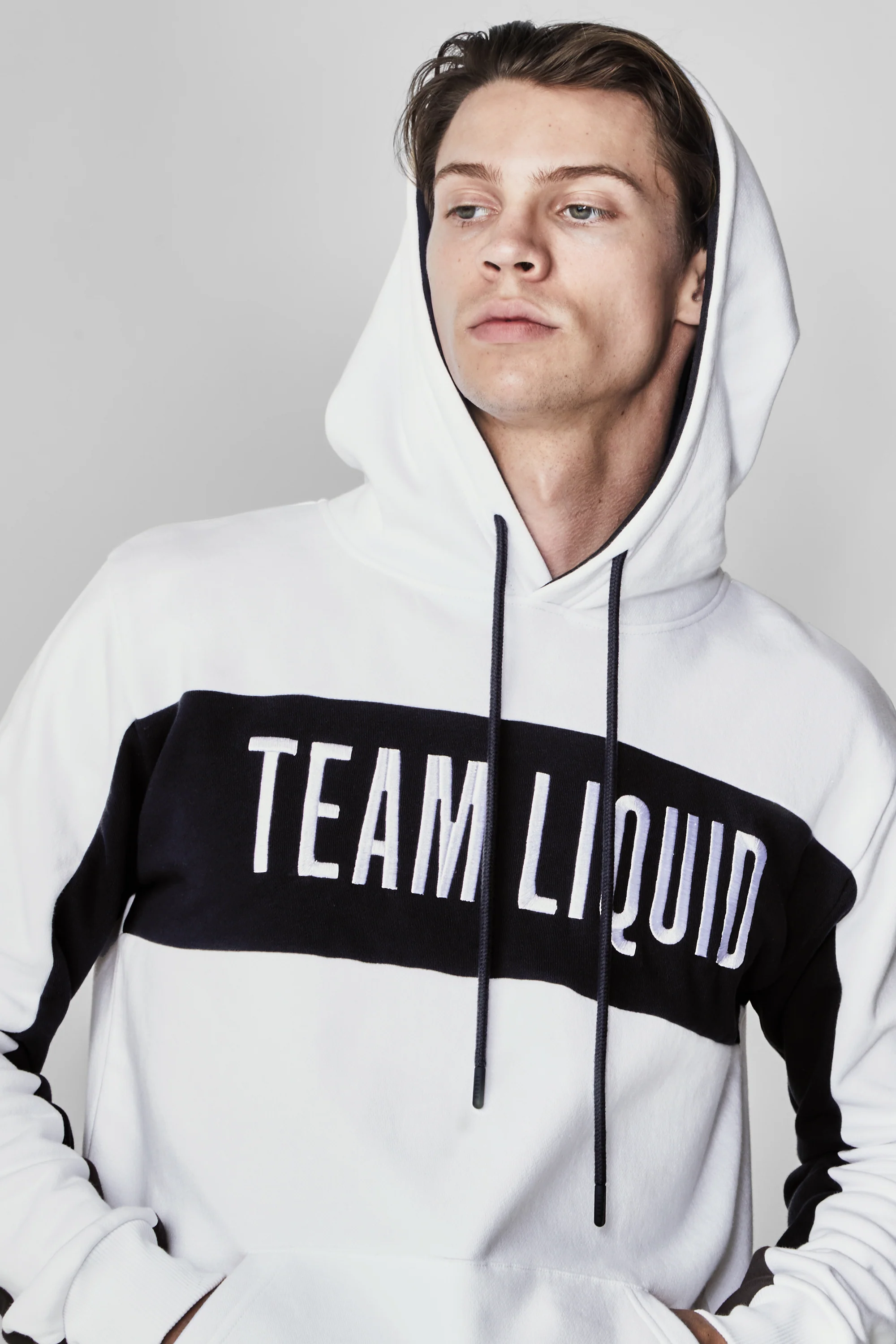 COLOR BLOCKING HOODIE 2.0 - Image 15