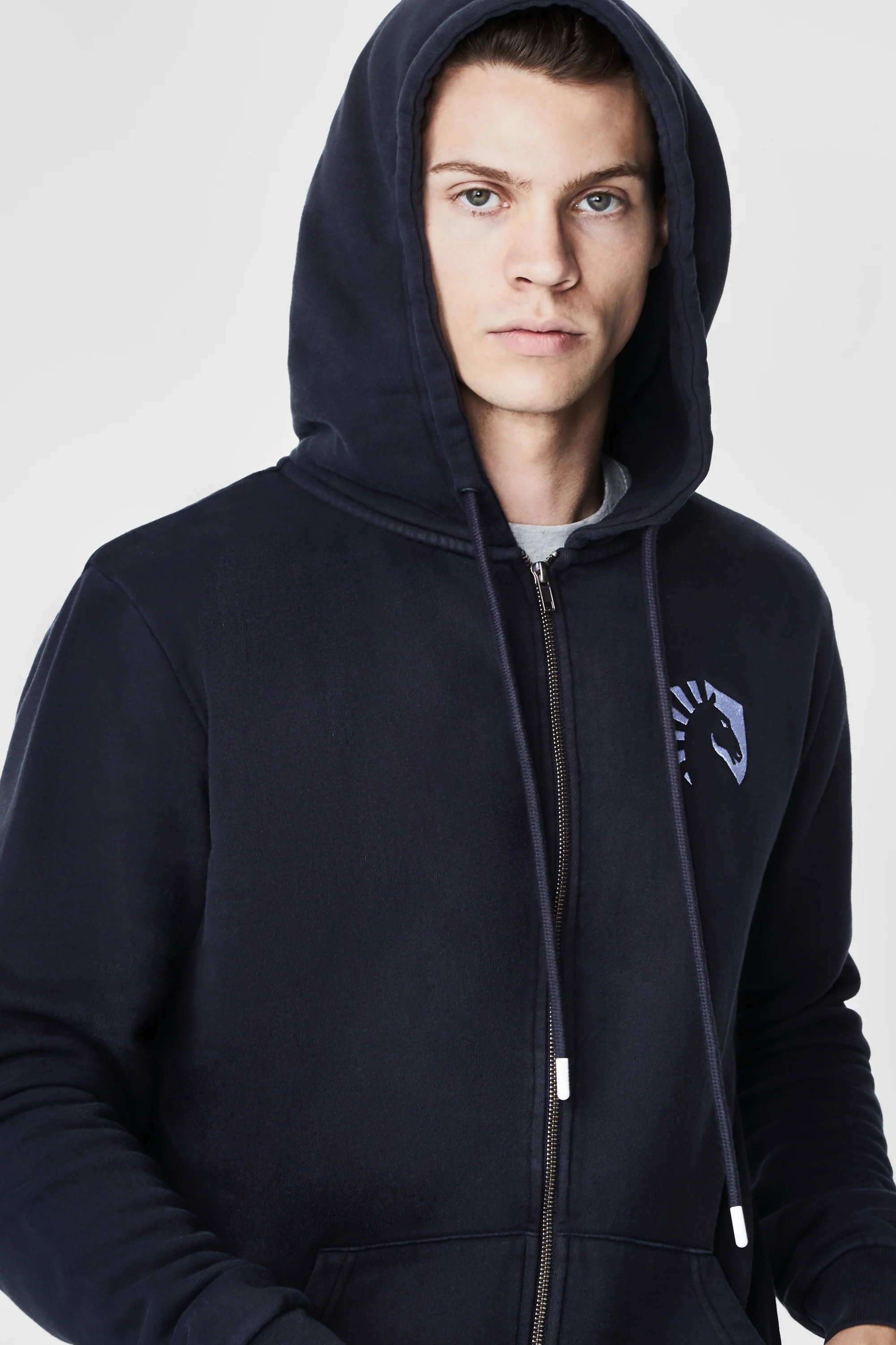 CREST ZIP UP HOODIE - Image 14