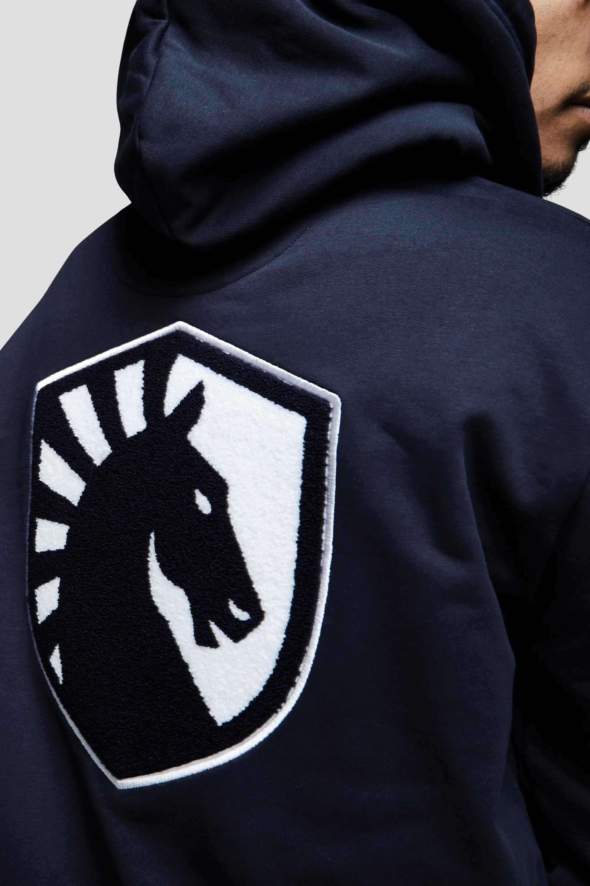 CHENILLE HOODIE - Image 5