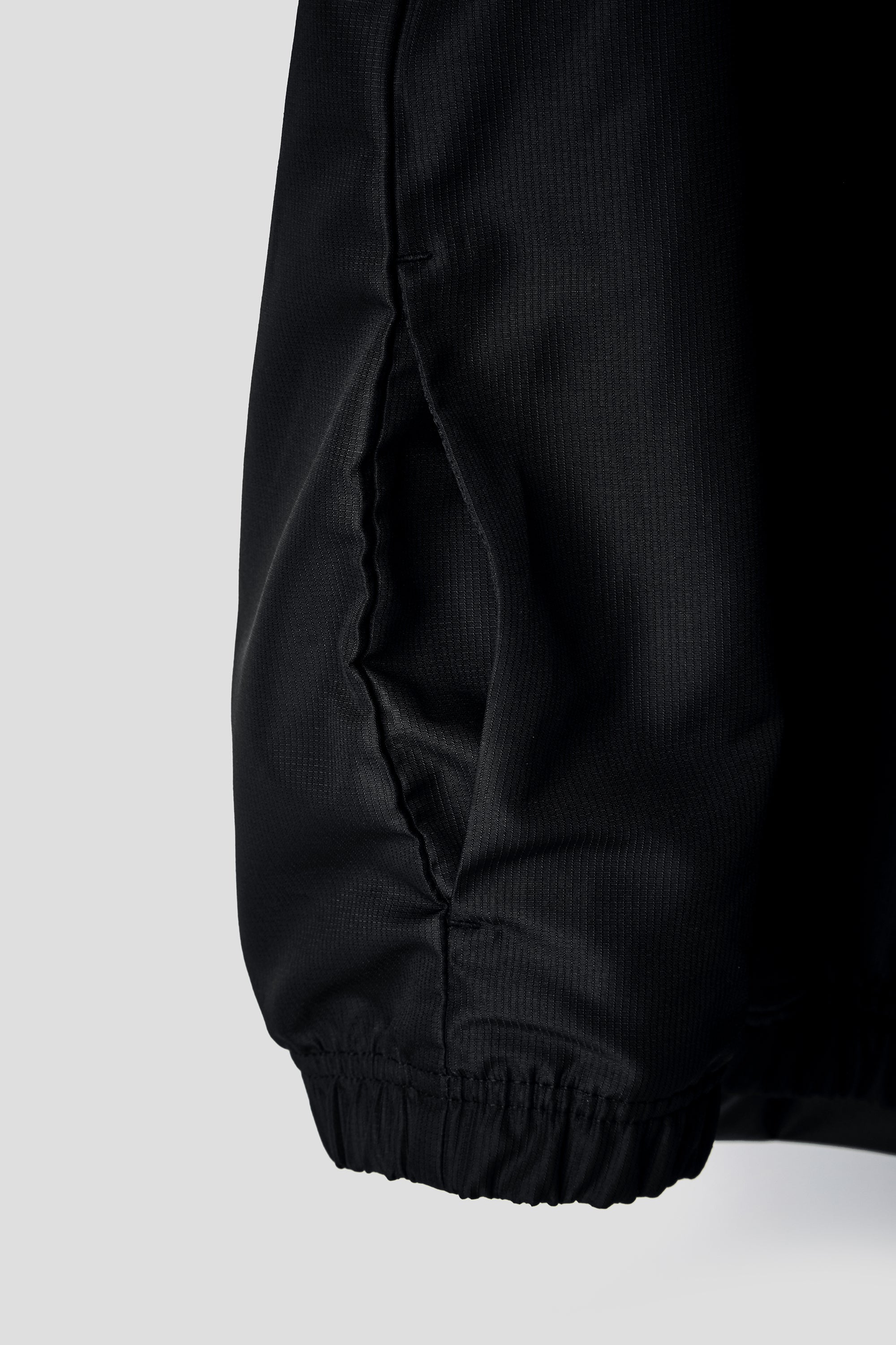 LIQUID PRESTIGE HALF ZIP WINDBREAKER - BLACK - Image 30