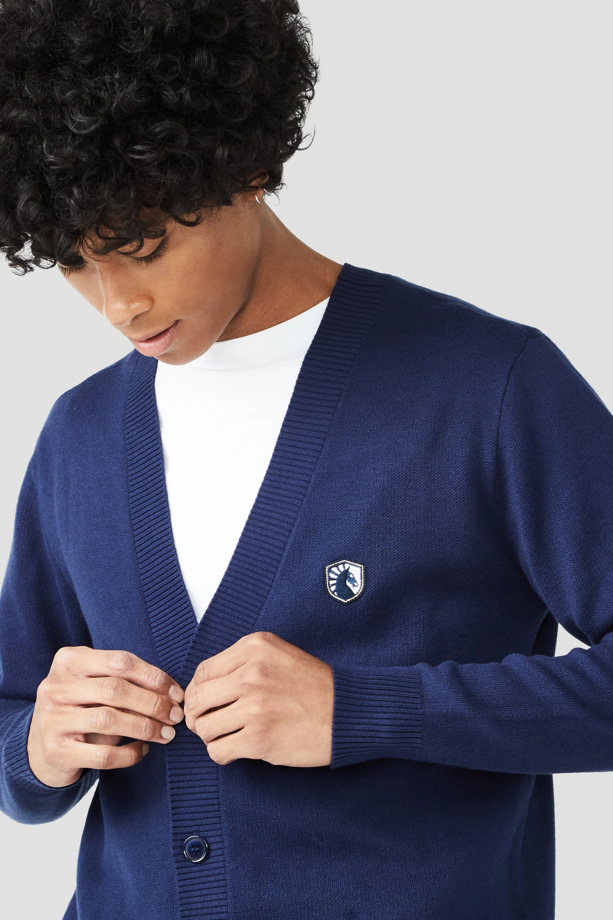 CREST CARDIGAN - Image 9
