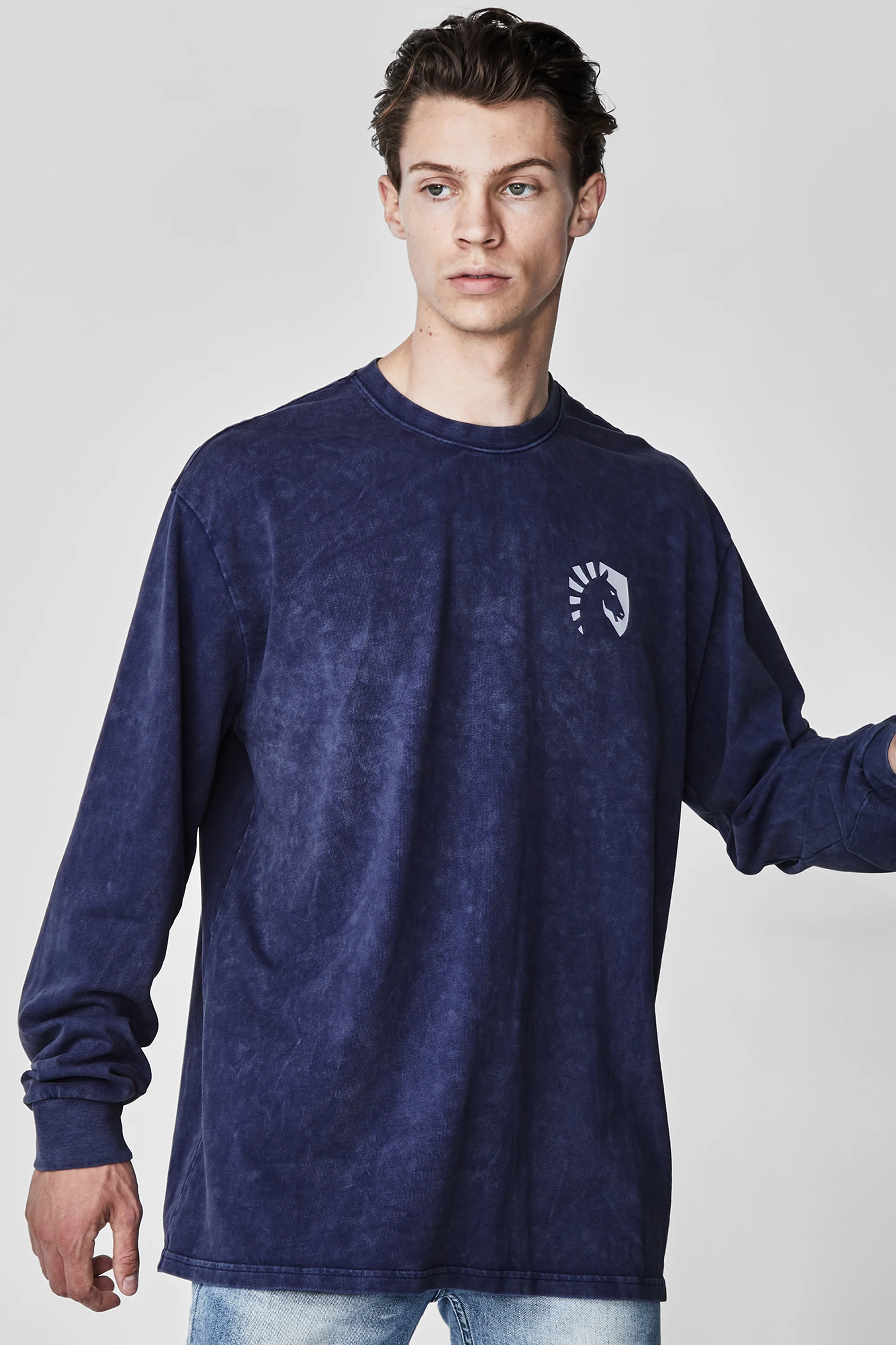 HEAVYWEIGHT LONG SLEEVE TEE - Image 13