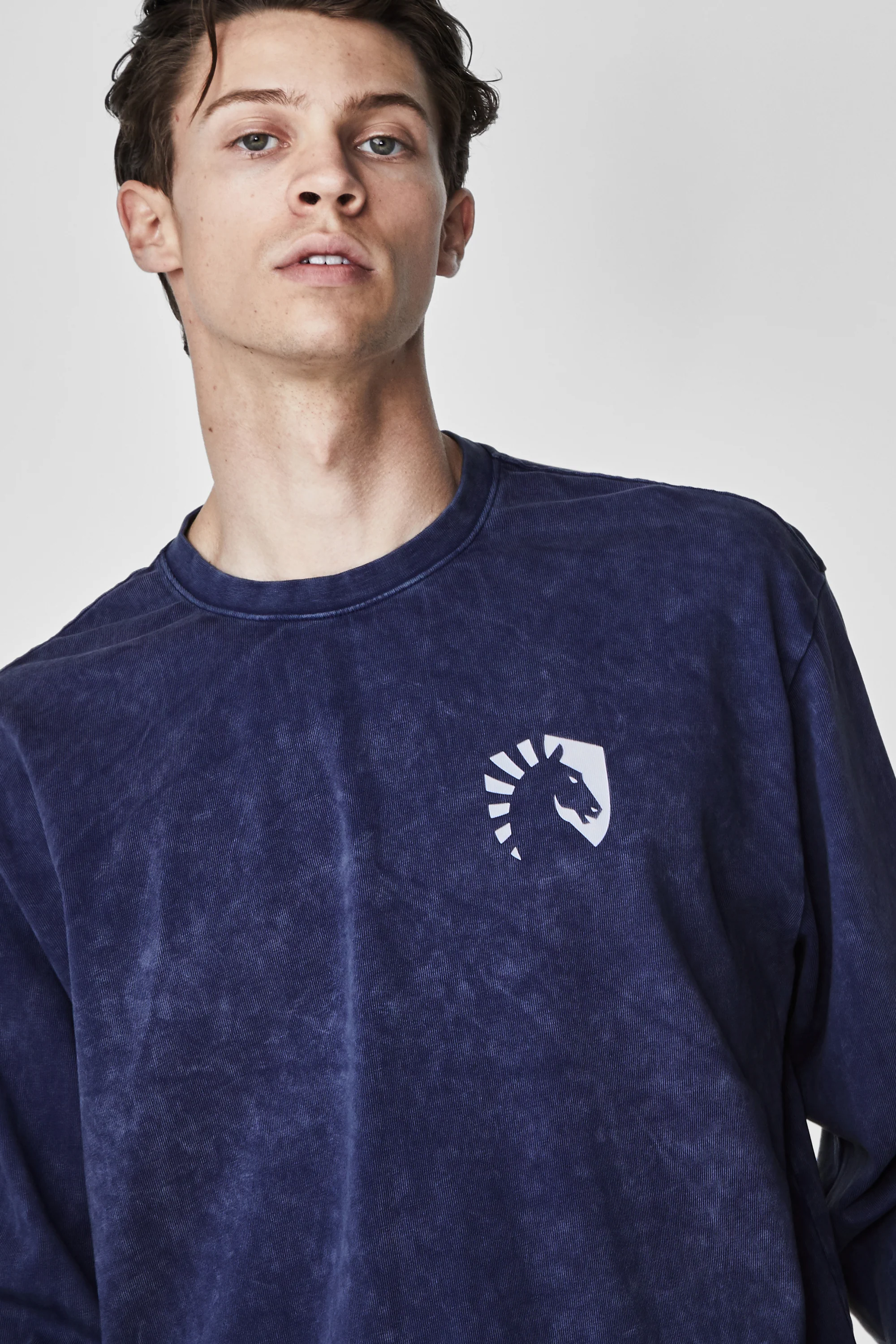 HEAVYWEIGHT LONG SLEEVE TEE - Image 14