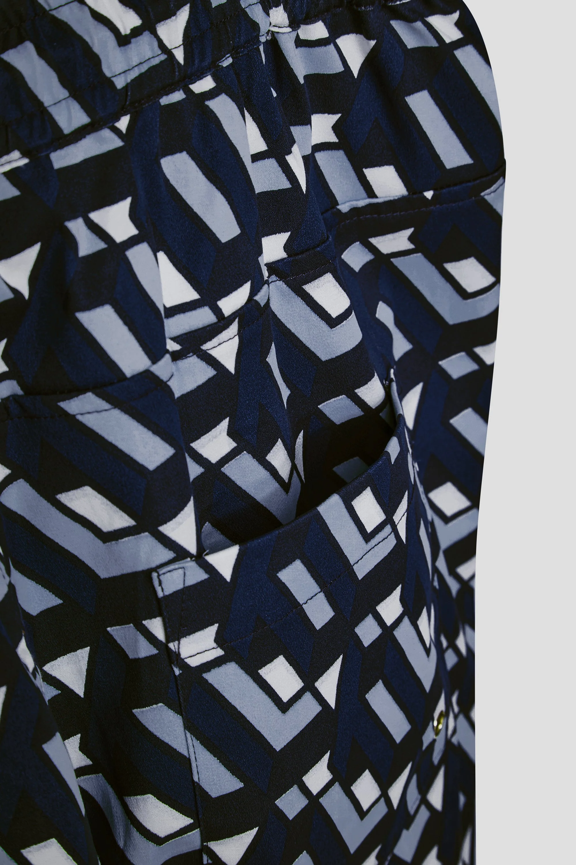 SUMMER POOL SHORTS - Image 12