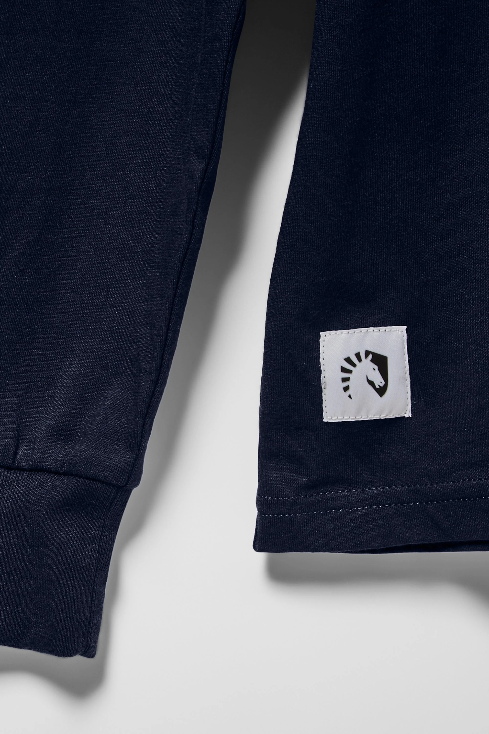 CREST LONG SLEEVE TEE - Image 3