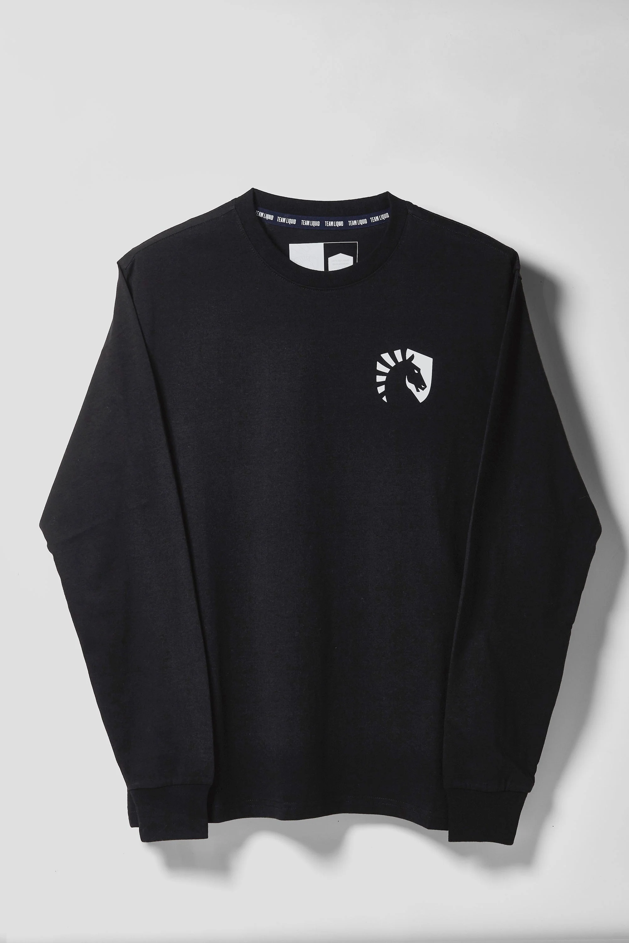 HEART CREST LONG SLEEVE TEE - Image 13