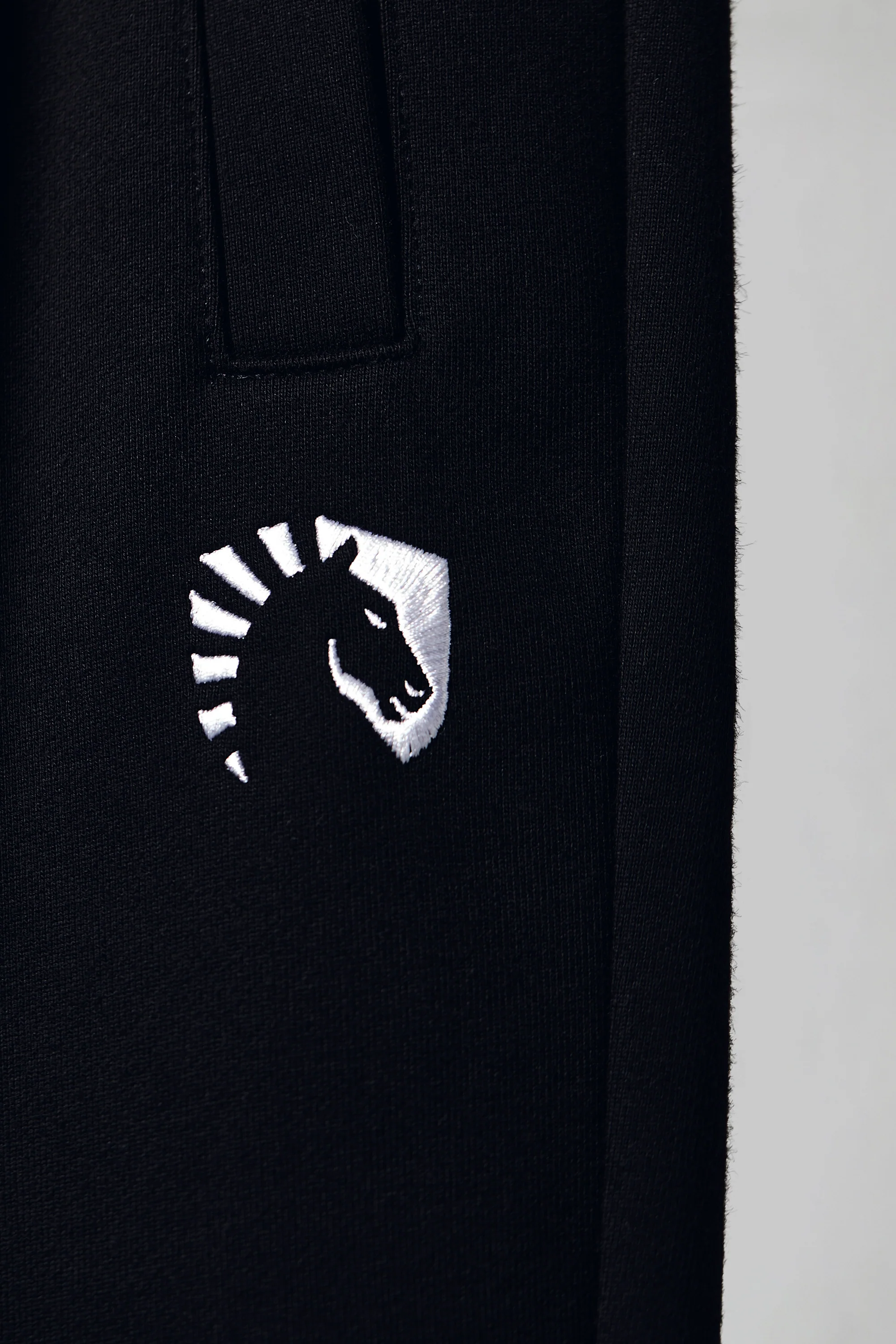 BASIC CREST JOGGER - Image 6