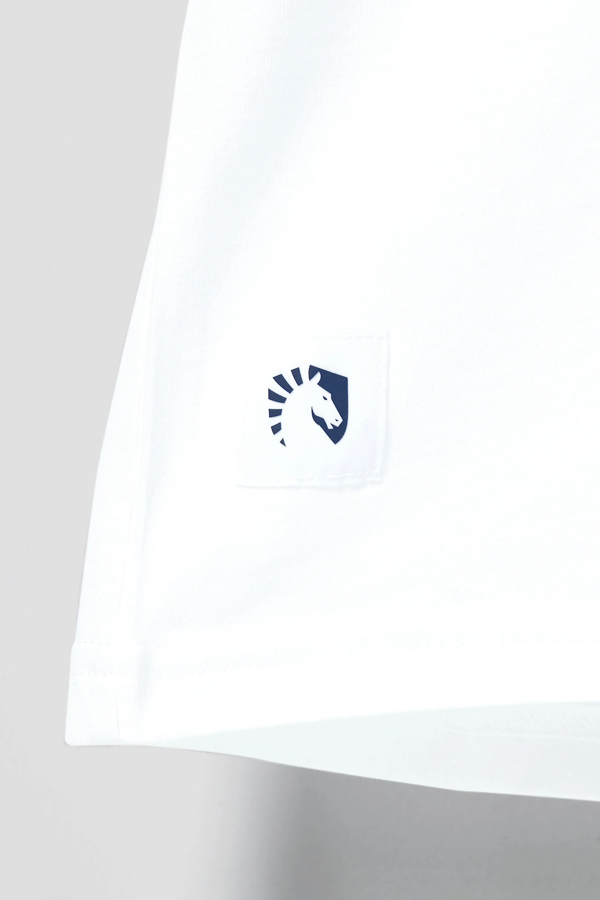 LIQUIDUS SHORT SLEEVE TEE - Image 15